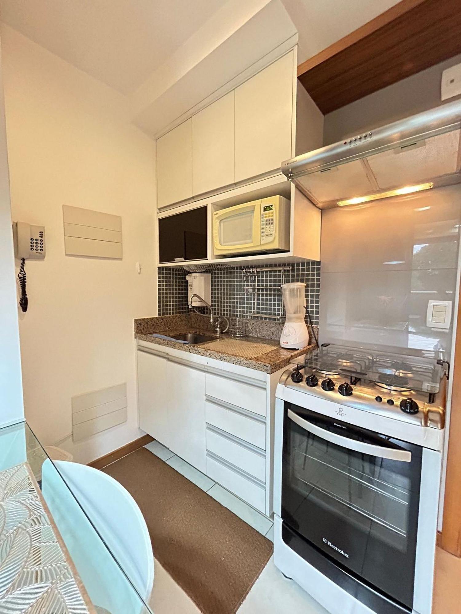 Apartamento Life 209 Apto Em Beira Com Tv Smart Brasília