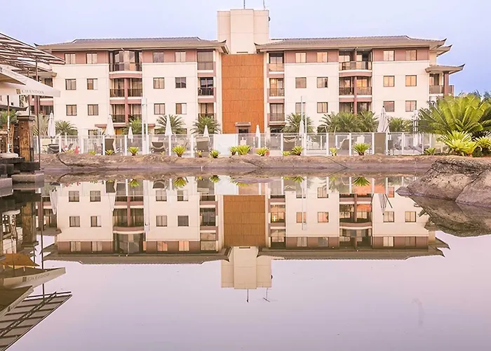 Life 209 Apto Em Resort Beira Lago Com Tv Smart